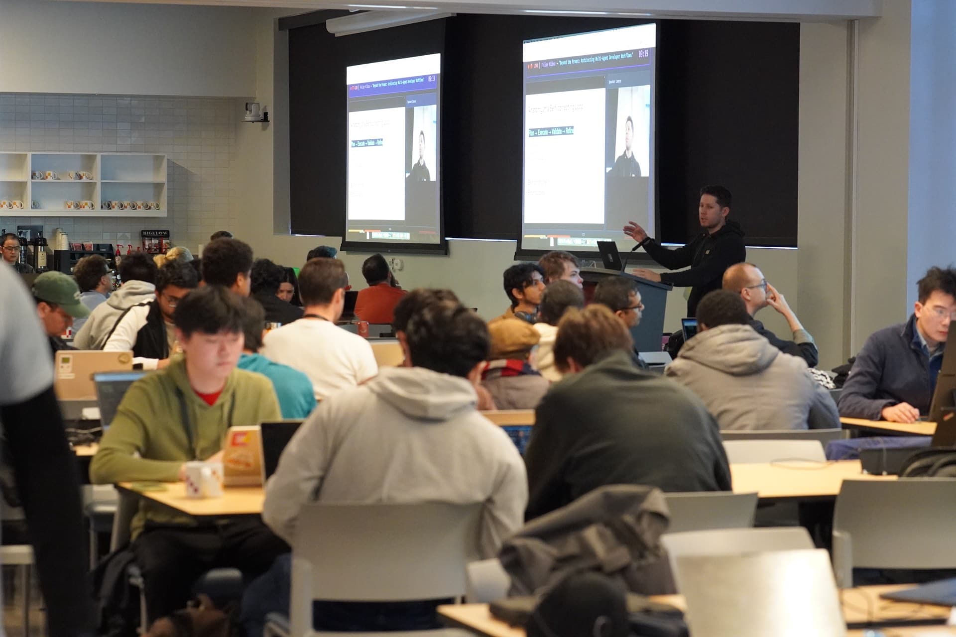 Felipe Hlibco at Claude Code Hack Day at Amazon with Jam.dev - Photo 2